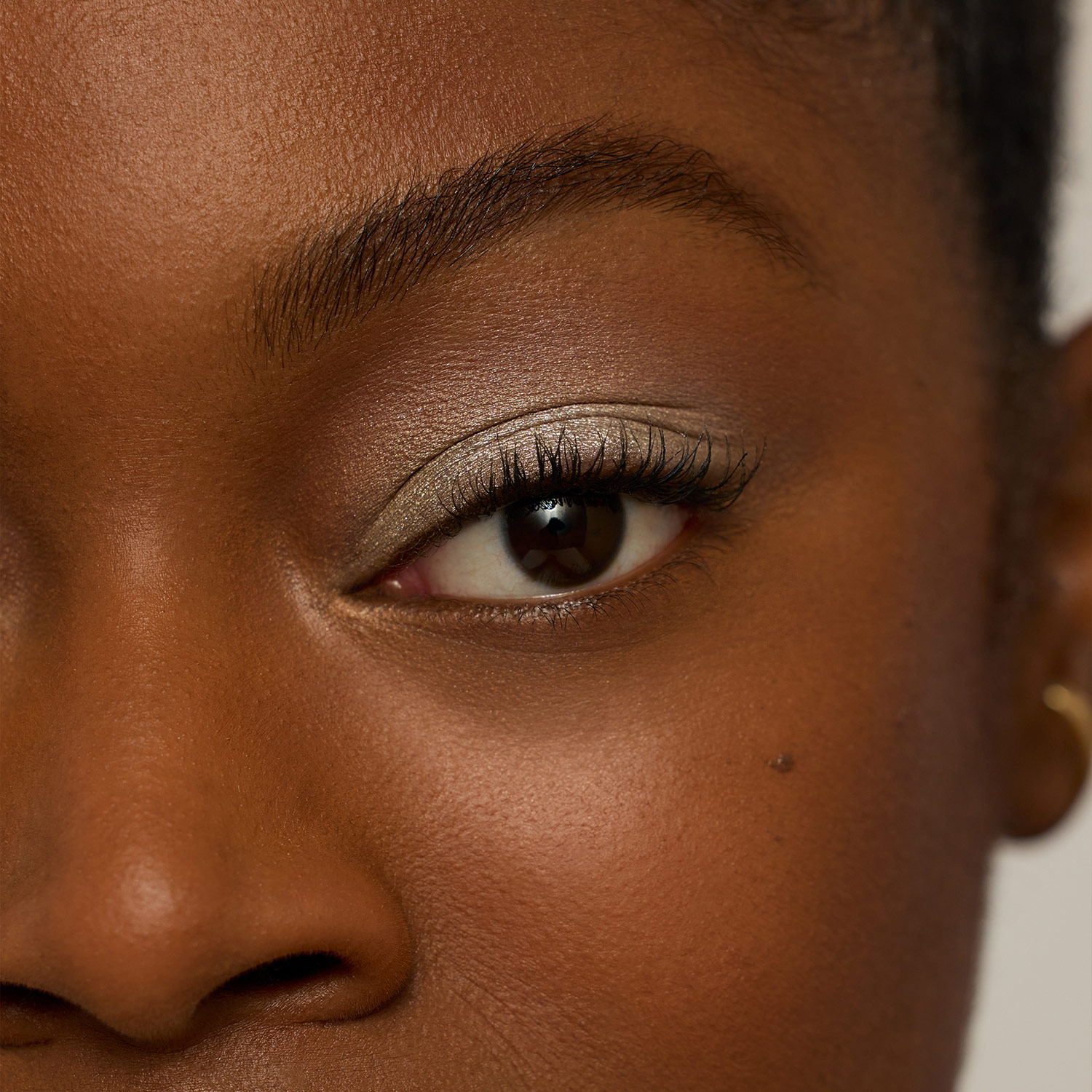 14605-jane-iredale-ColorLuxe-Eye-Shadow-Sticks-Moonstone-4