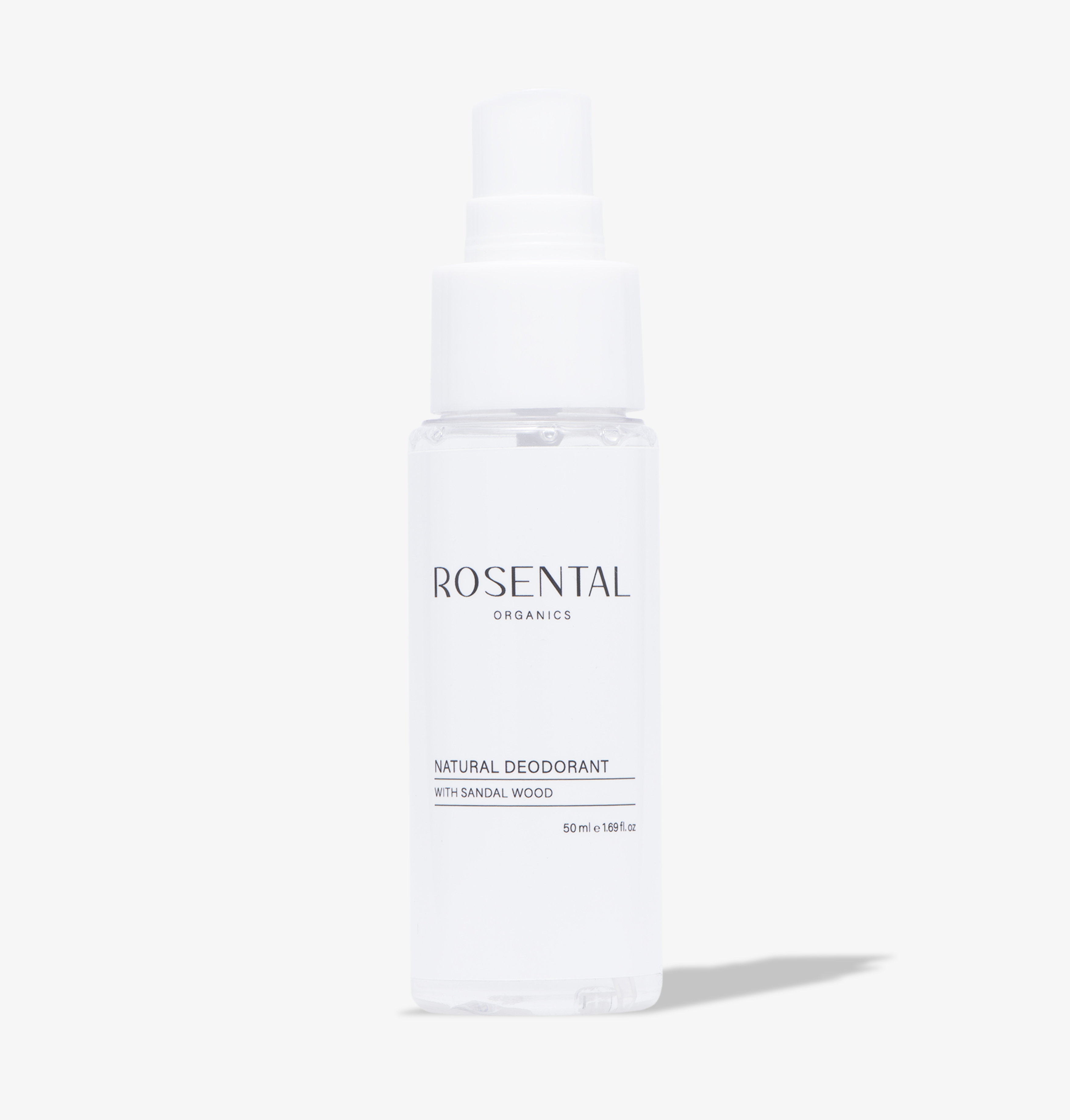 natural_deo_bild1 Flasche Rosental Organics Natural Deodorant mit Sandelholz, 50 ml, auf weißem Hintergrund.