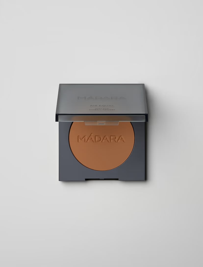 AIR EQUAL Soft Silk Mineral Powder, #3 DEEP AIR EQUAL Soft Silk Mineral Powder, #3 DEEP